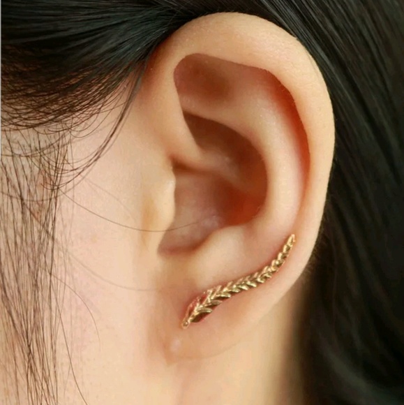 leaf ear climber cuff jacket Jewelry - Gold Tone Leaf Ear Cuff Jacket Studs Cartlidge